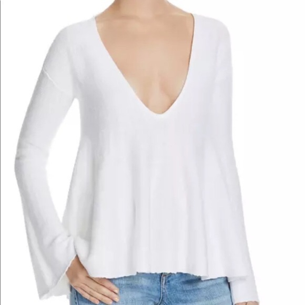 COPY - Free People Cream Bell Sleeve V-Neck Sweater Size Small